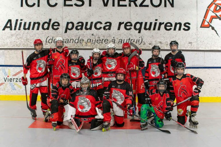Photo de l'équipe U17 des Prédateurs de Vierzon après leur journée de phase de poule à Vierzon lors de la saison 2025-2026